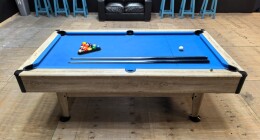 Pool Table Lounge (Close-Up)