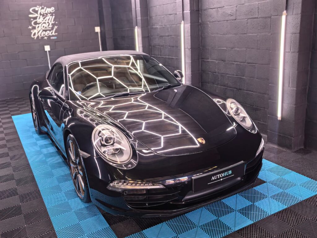 Vehicle Detailing showing black Porsche at AutoHub in Observatory, Cape Town